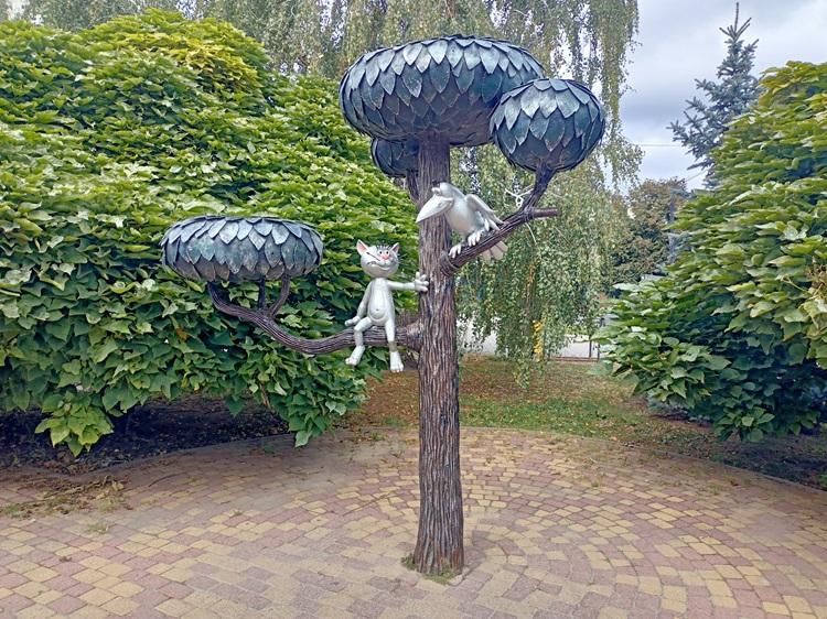 Памятник котенку с улицы Лизюкова